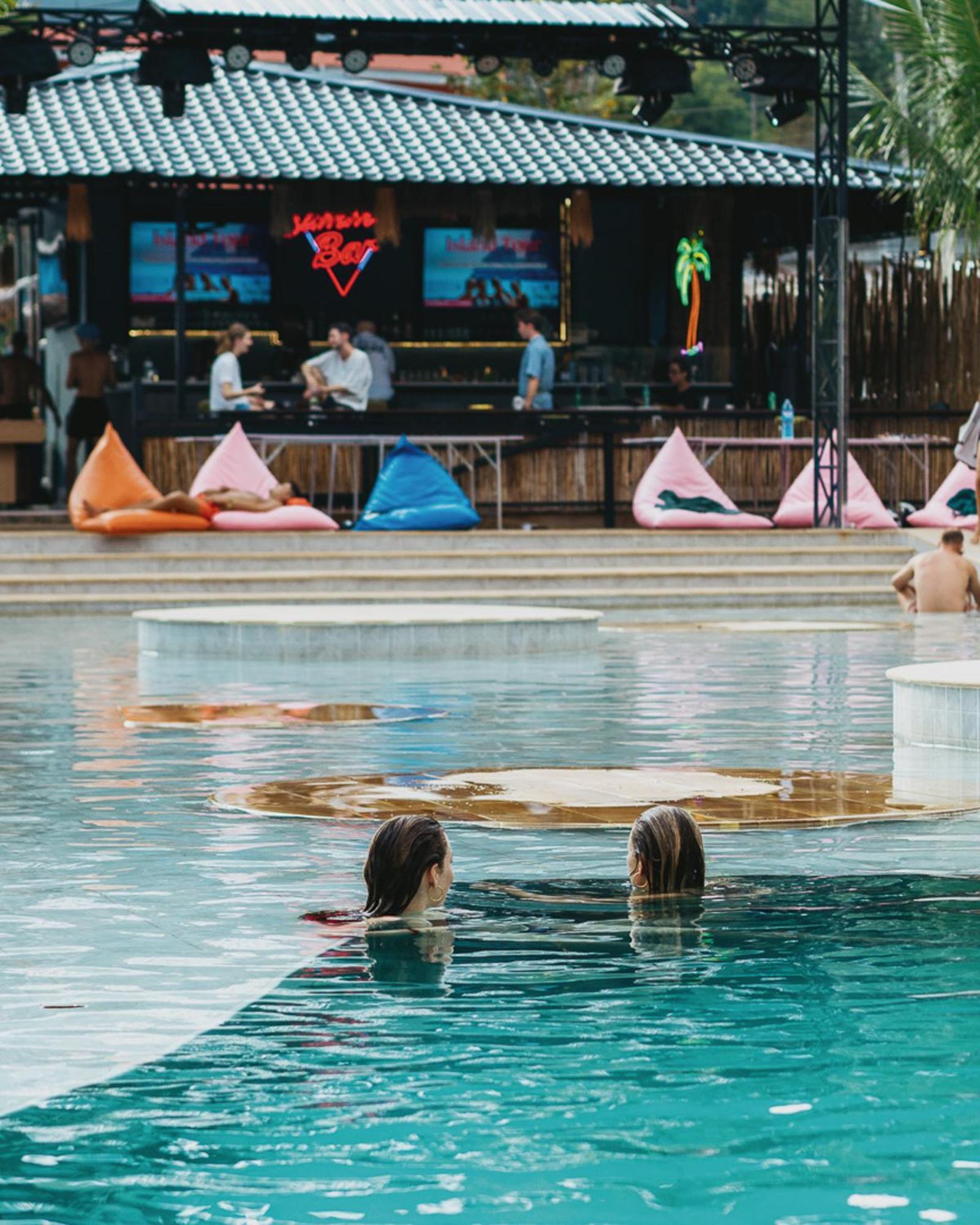 Summer Club And Hostel Ao Nang Dış mekan fotoğraf